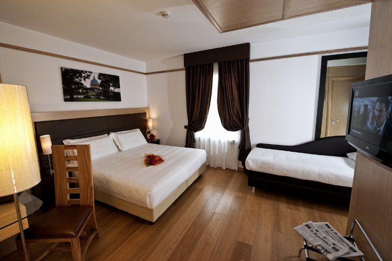 Ginevra Palace Hotel Rom Exterior foto